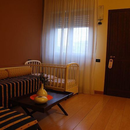 Nuovo Hotel Vigevano Exterior foto