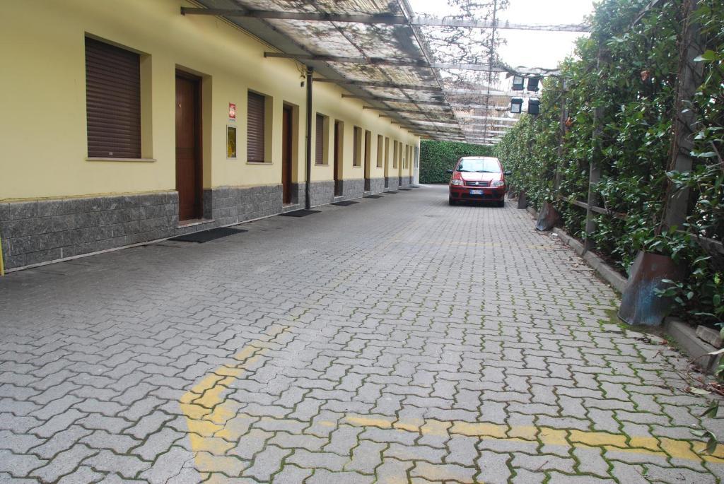 Nuovo Hotel Vigevano Exterior foto