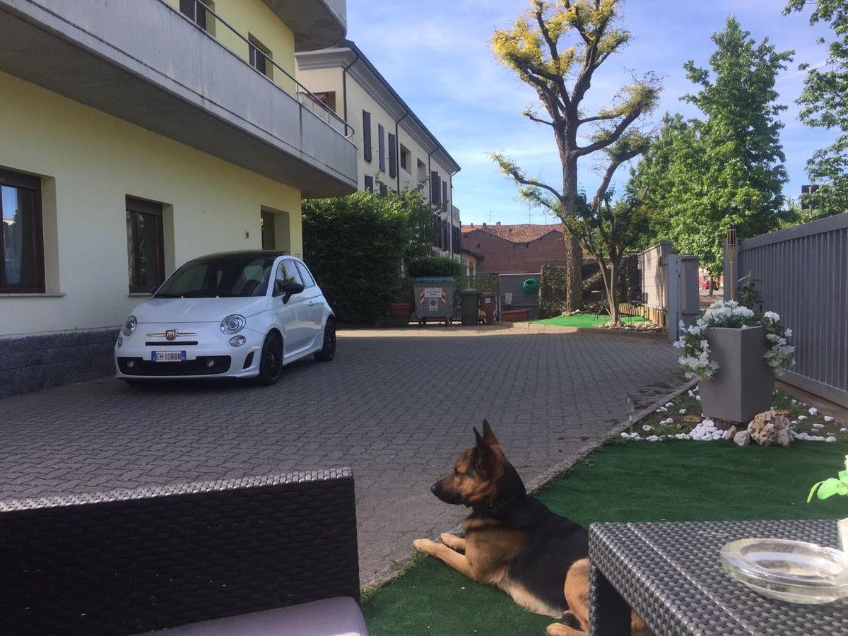 Nuovo Hotel Vigevano Exterior foto